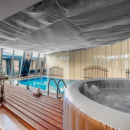 Unique Apartment With Private Pool, Cinema, Spa Prague Exterior photo