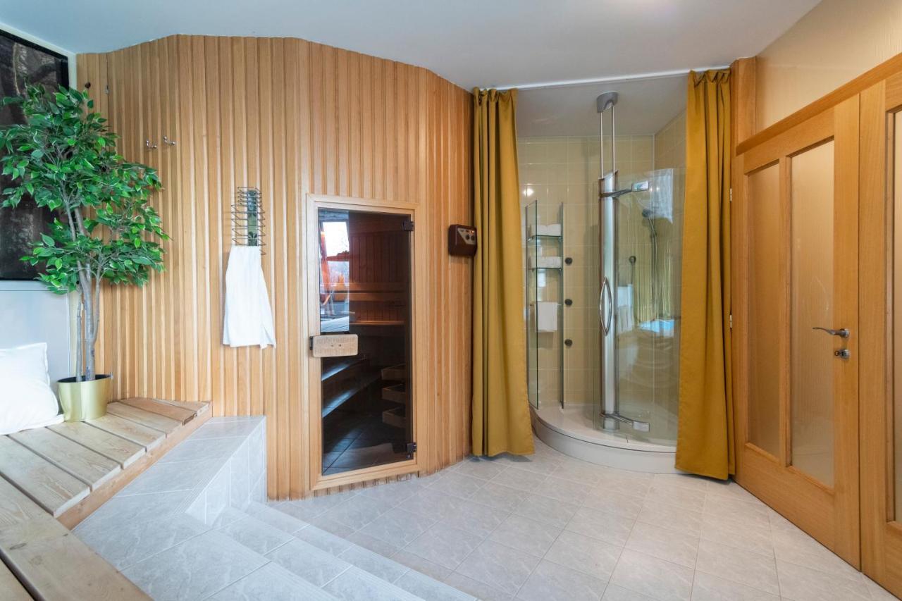 Apartament Unique With Private Pool, Cinema,